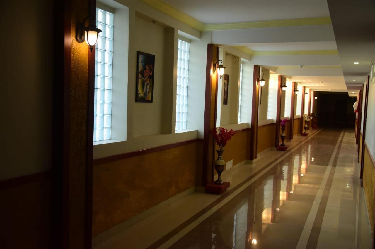 Hotel Shiv International Bhachau Exterior foto